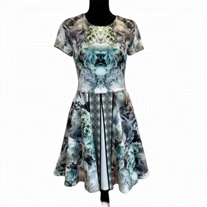 BEBE women’s blue green floral short sleeve skater dress Sz S